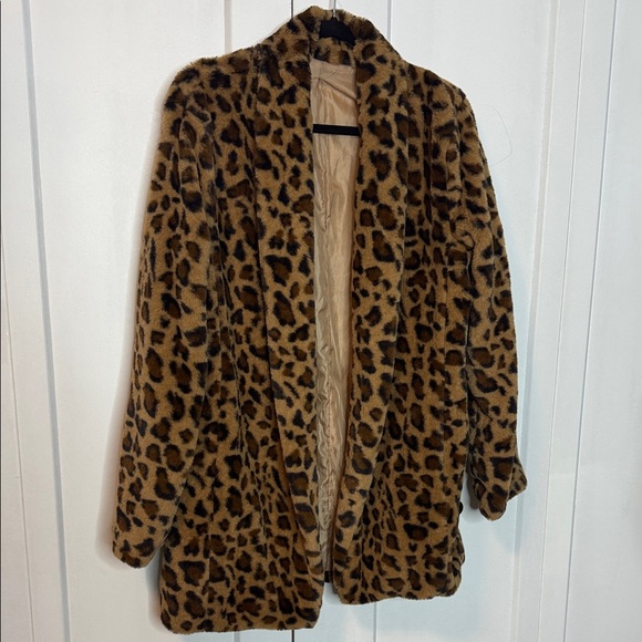 Leopard Print Teddy Jacket - Picture 1 of 5